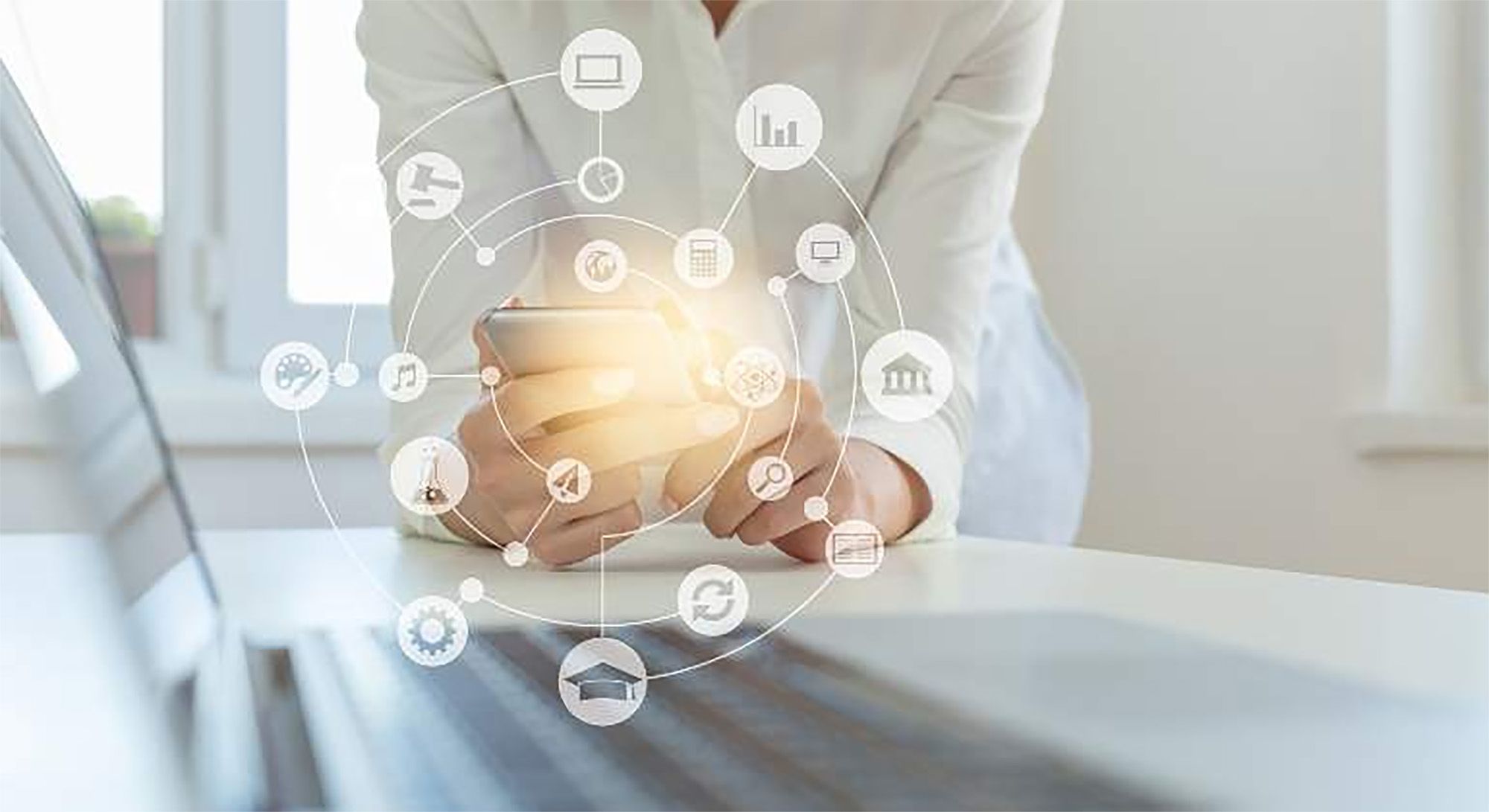 Ayudas del Kit Digital: agente digitalizador, web, redes sociales y marketing con Di Pierro Estudio